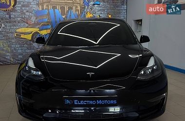 Седан Tesla Model 3 2022 в Львові