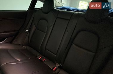 Седан Tesla Model 3 2022 в Львові
