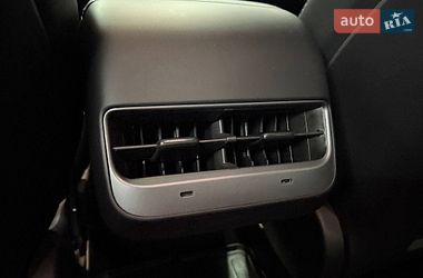 Седан Tesla Model 3 2022 в Львові