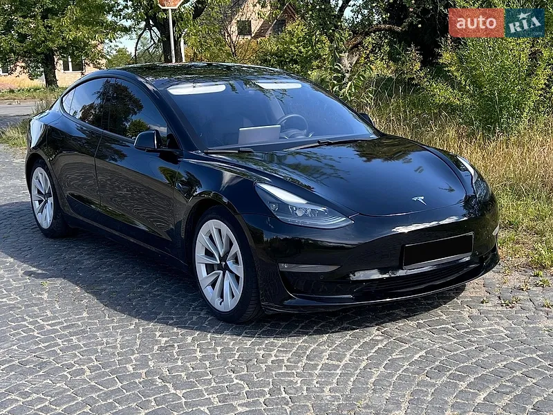 Tesla Model 3 2021
