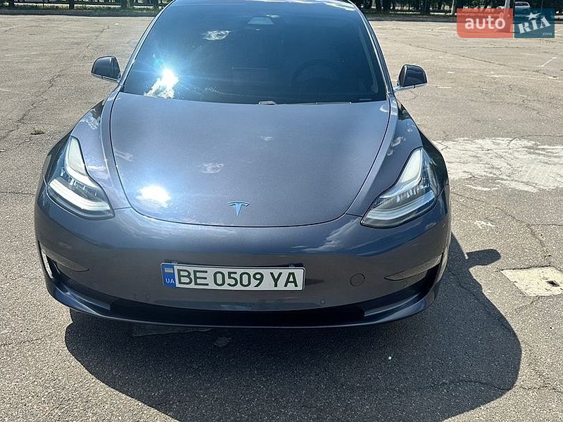 Tesla Model 3 2018