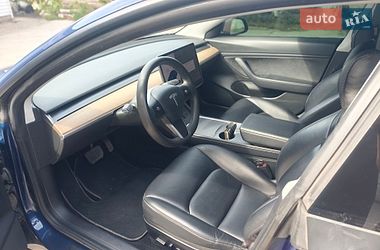 Седан Tesla Model 3 2021 в Томаковке