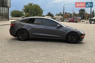 Седан Tesla Model 3 2021 в Днепре фото 5 Седан Tesla Model 3 2021 в Днепре