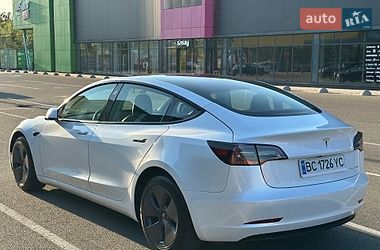 Седан Tesla Model 3 2022 в Киеве