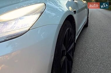 Седан Tesla Model 3 2018 в Харкові