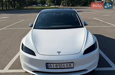 Седан Tesla Model 3 2024 в Києві