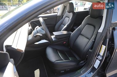 Седан Tesla Model 3 2022 в Харкові
