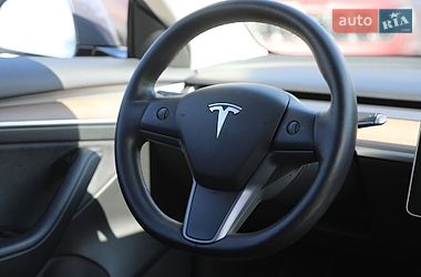 Седан Tesla Model 3 2022 в Харкові