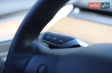 Седан Tesla Model 3 2022 в Харкові