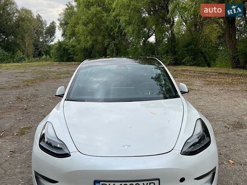 Седан Tesla Model 3 2021 в Млиніві фото 3 Седан Tesla Model 3 2021 в Млиніві