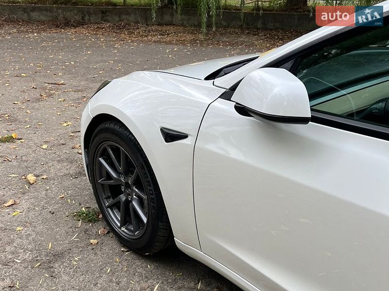 Седан Tesla Model 3 2021 в Млиніві фото 5 Седан Tesla Model 3 2021 в Млиніві