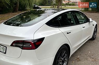 Седан Tesla Model 3 2021 в Млиніві фото 10 Седан Tesla Model 3 2021 в Млиніві