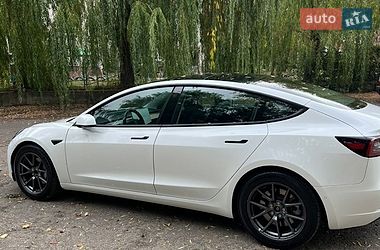 Седан Tesla Model 3 2021 в Млиніві фото 8 Седан Tesla Model 3 2021 в Млиніві