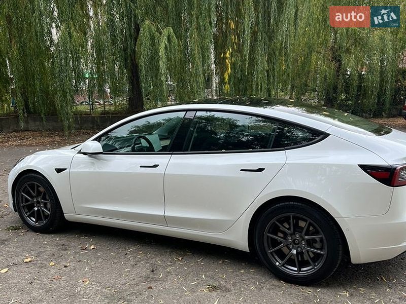 Седан Tesla Model 3 2021 в Млиніві фото 8 Седан Tesla Model 3 2021 в Млиніві