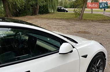 Седан Tesla Model 3 2021 в Млиніві фото 13 Седан Tesla Model 3 2021 в Млиніві