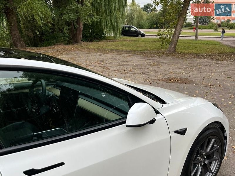 Седан Tesla Model 3 2021 в Млиніві фото 13 Седан Tesla Model 3 2021 в Млиніві