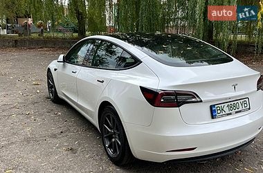 Седан Tesla Model 3 2021 в Млиніві фото 7 Седан Tesla Model 3 2021 в Млиніві