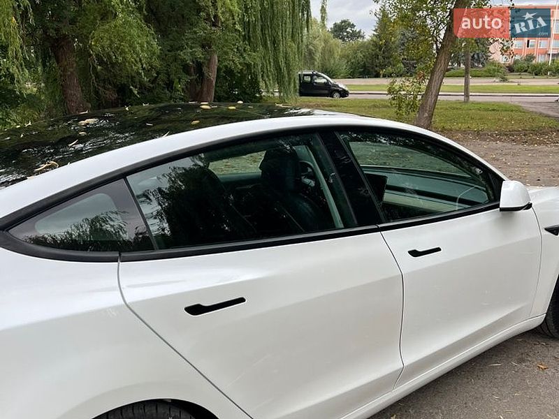 Седан Tesla Model 3 2021 в Млиніві фото 12 Седан Tesla Model 3 2021 в Млиніві