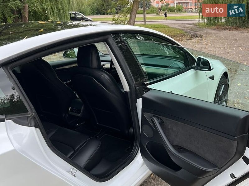 Седан Tesla Model 3 2021 в Млиніві фото 17 Седан Tesla Model 3 2021 в Млиніві