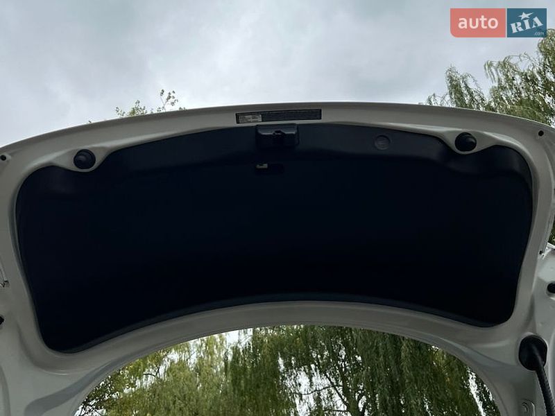 Седан Tesla Model 3 2021 в Млиніві фото 21 Седан Tesla Model 3 2021 в Млиніві