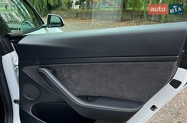 Седан Tesla Model 3 2021 в Млиніві фото 18 Седан Tesla Model 3 2021 в Млиніві