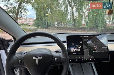 Седан Tesla Model 3 2021 в Млиніві фото 28 Седан Tesla Model 3 2021 в Млиніві