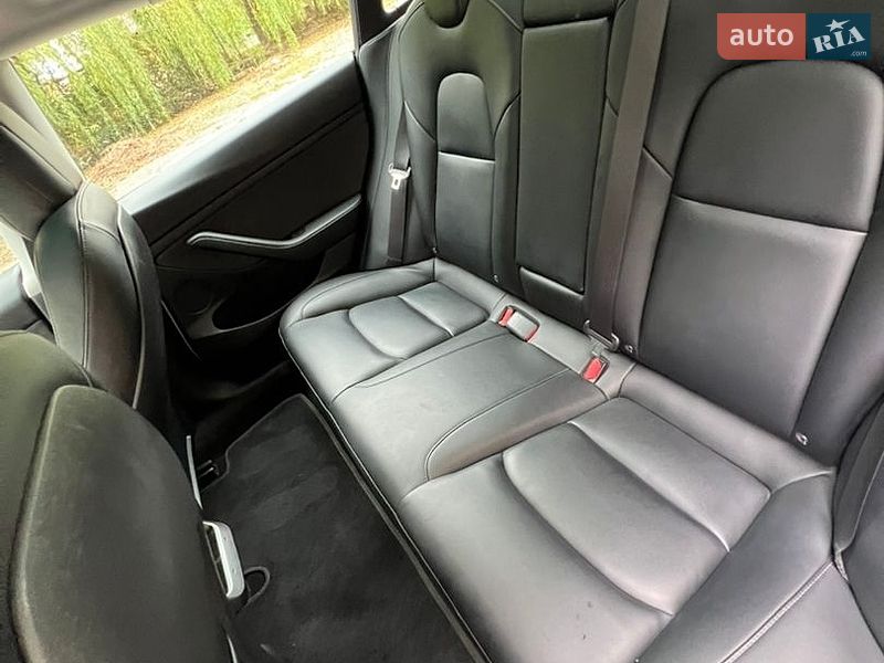 Седан Tesla Model 3 2021 в Млиніві фото 34 Седан Tesla Model 3 2021 в Млиніві