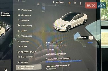 Седан Tesla Model 3 2021 в Млиніві фото 35 Седан Tesla Model 3 2021 в Млиніві