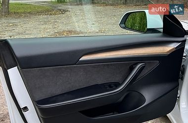 Седан Tesla Model 3 2021 в Млиніві фото 26 Седан Tesla Model 3 2021 в Млиніві