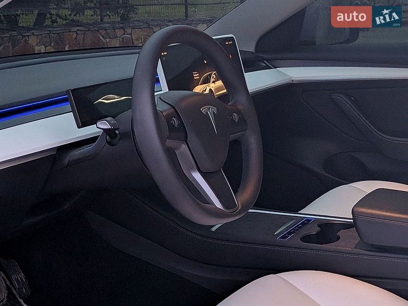 Седан Tesla Model 3 2022 в Могилів-Подільському