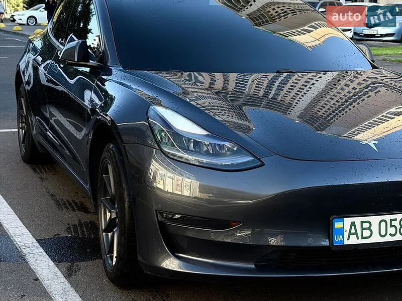 Tesla Model 3 2021