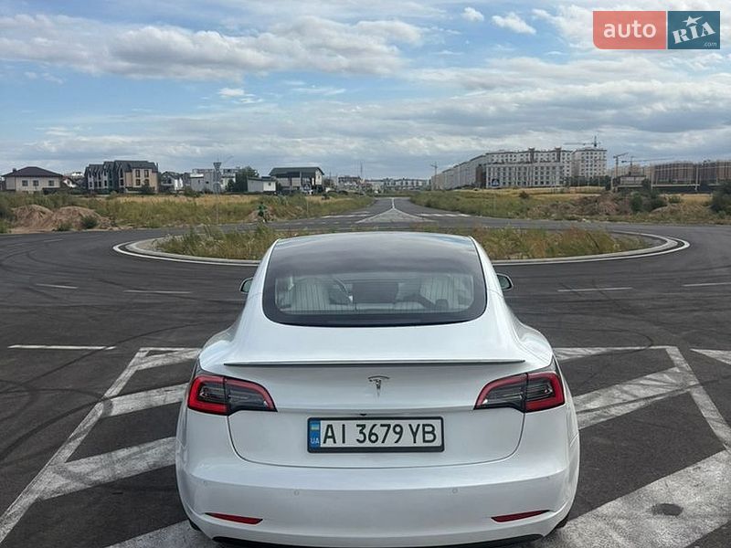 Седан Tesla Model 3 2019 в Киеве фото 4 Седан Tesla Model 3 2019 в Киеве