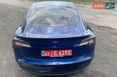 Седан Tesla Model 3 2019 в Луцке
