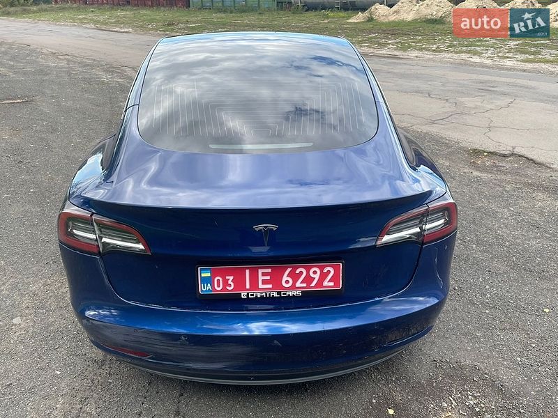 Седан Tesla Model 3 2019 в Луцке