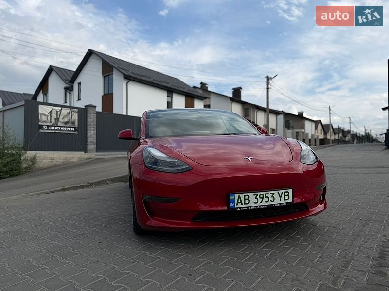 Седан Tesla Model 3 2022 в Вінниці