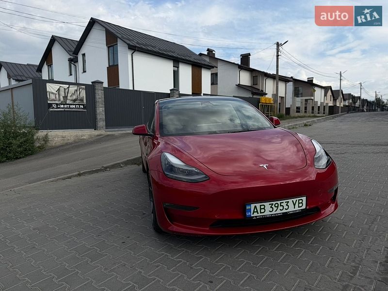 Седан Tesla Model 3 2022 в Вінниці