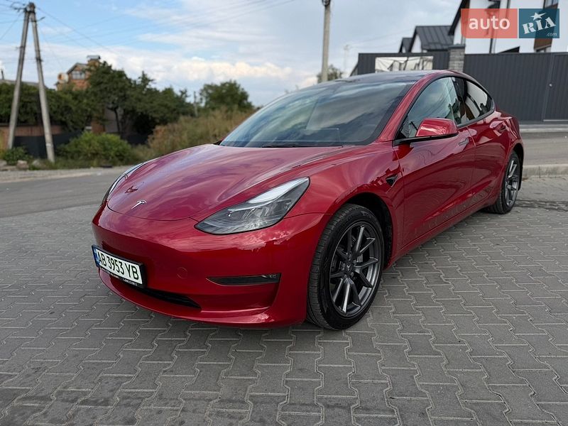 Седан Tesla Model 3 2022 в Вінниці