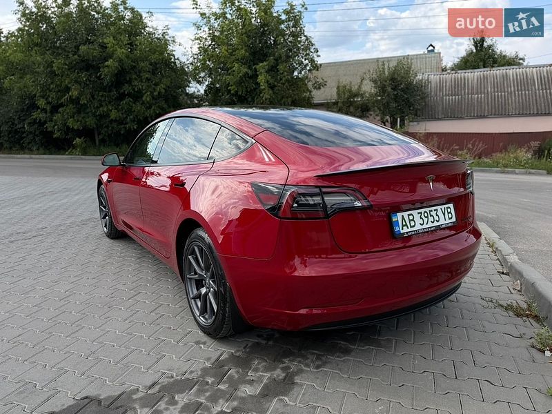 Седан Tesla Model 3 2022 в Вінниці