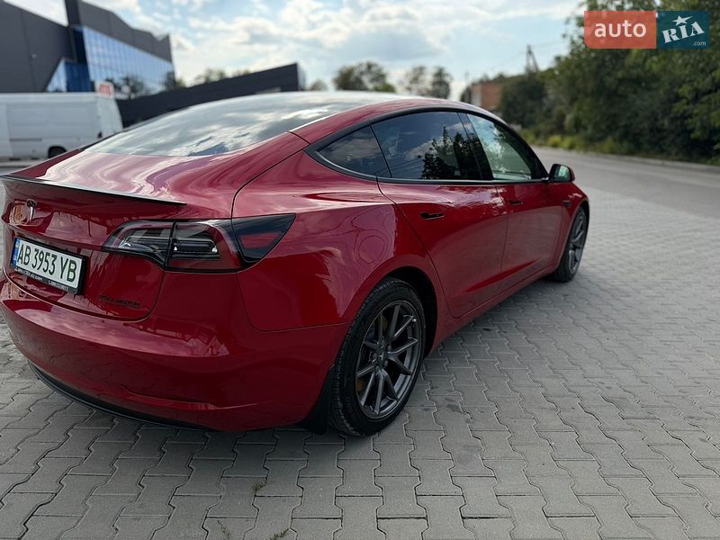 Седан Tesla Model 3 2022 в Вінниці