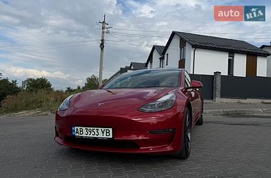 Седан Tesla Model 3 2022 в Вінниці
