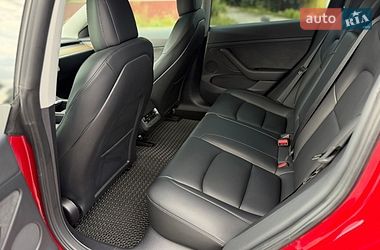 Седан Tesla Model 3 2022 в Вінниці