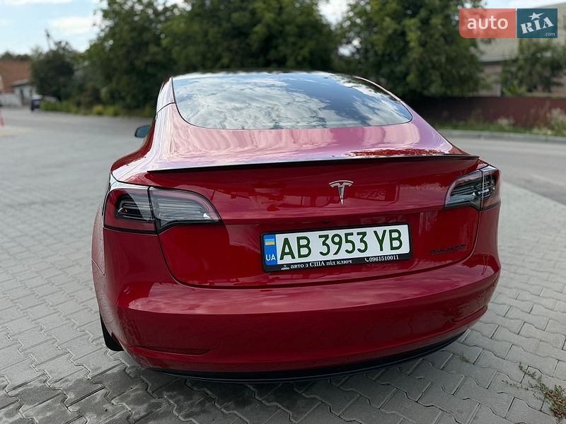 Седан Tesla Model 3 2022 в Вінниці
