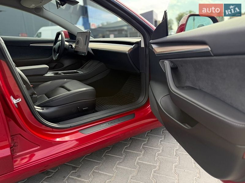 Седан Tesla Model 3 2022 в Вінниці