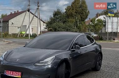 Седан Tesla Model 3 2019 в Ивано-Франково