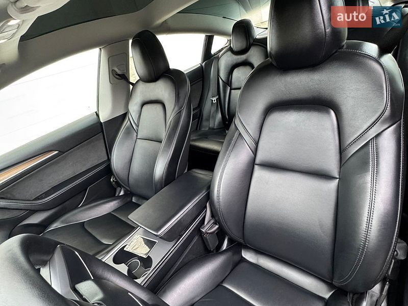 Седан Tesla Model 3 2022 в Надвірній фото 2 Седан Tesla Model 3 2022 в Надвірній