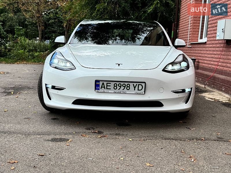 Tesla Model 3 2021 Tesla Model 3 2021