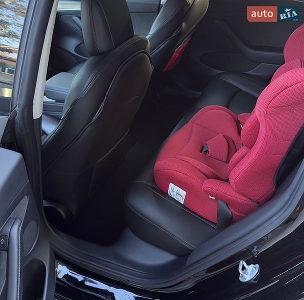 Седан Tesla Model 3 2022 в Чернівцях фото 9 Седан Tesla Model 3 2022 в Чернівцях