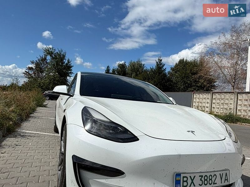 AUTO.RIA – Продам Тесла Модель 3 2021 (BX3882YA) электро седан бу
