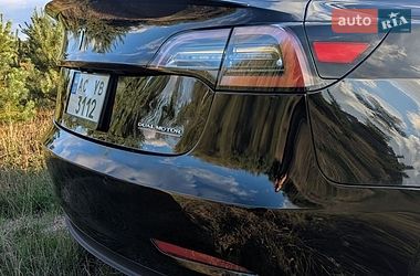 Седан Tesla Model 3 2021 в Ковелі