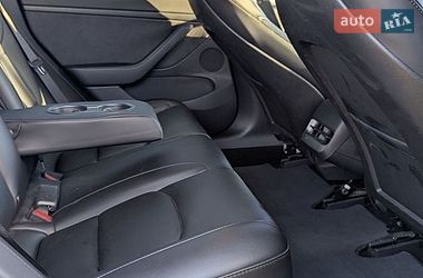 Седан Tesla Model 3 2021 в Ковелі